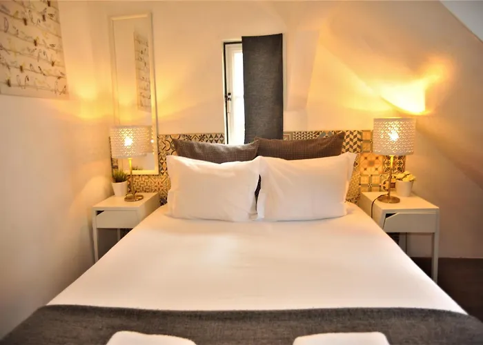 Santos - Upper Loft With River View Lisboa