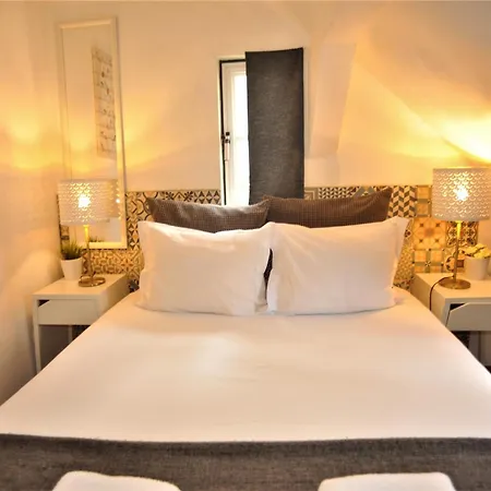 Santos - Upper Loft With River View ליסבון